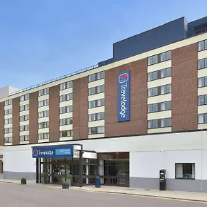 https://travelodge-gatwick-airport-central-hotel.brighton-hotels-england.com